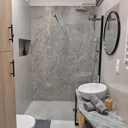 Apartament Klonova dla dorosłych